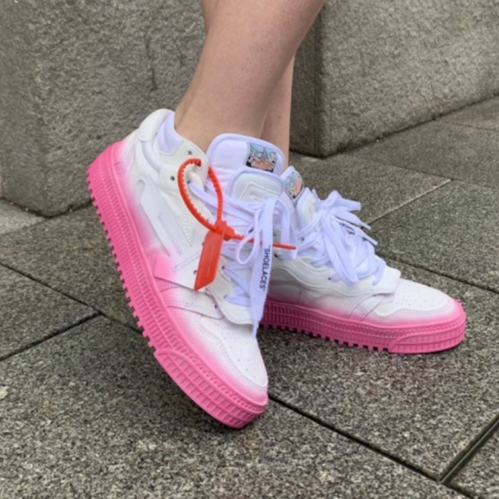 OFF-WHITE sneakers